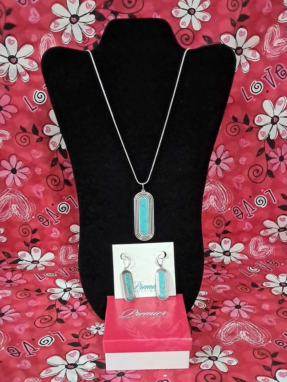 Premier Designs Turquoise Color Long Rectangular Pendant & Dangle Earrings